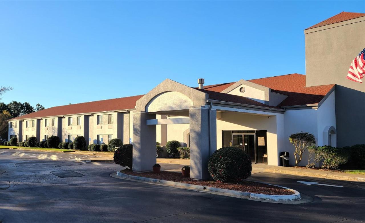Quality Inn Lavonia Екстериор снимка
