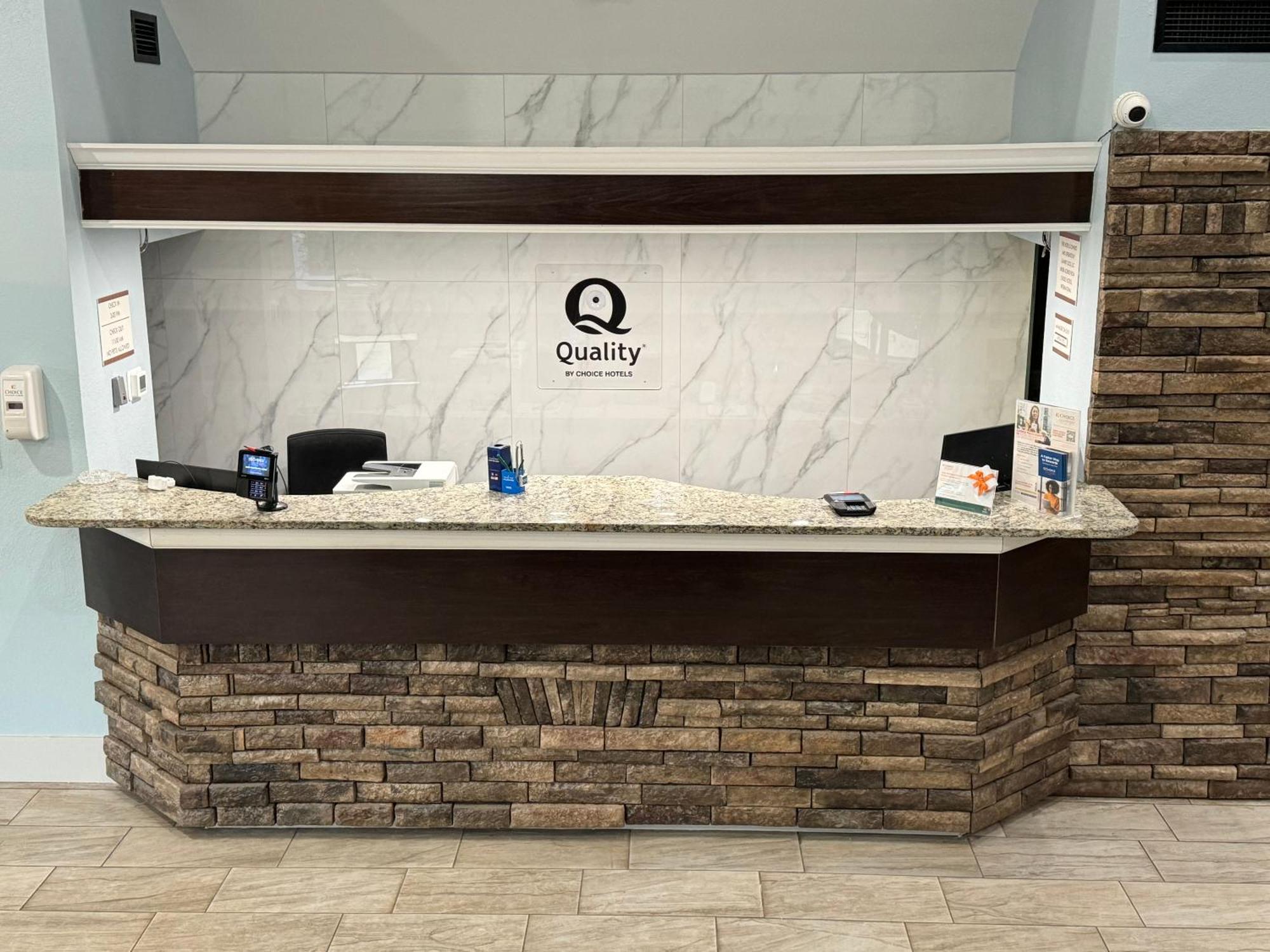 Quality Inn Lavonia Екстериор снимка