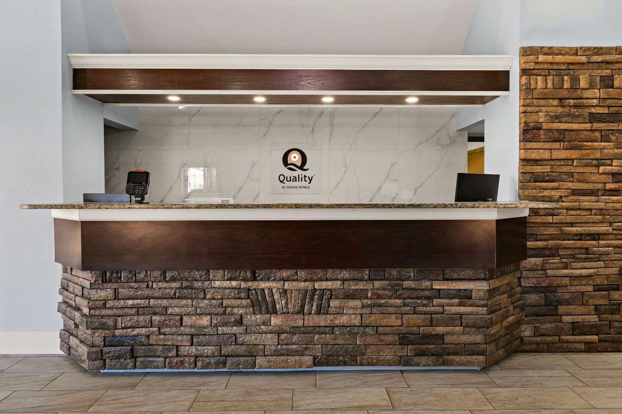 Quality Inn Lavonia Екстериор снимка